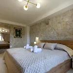 Villa Mikic *